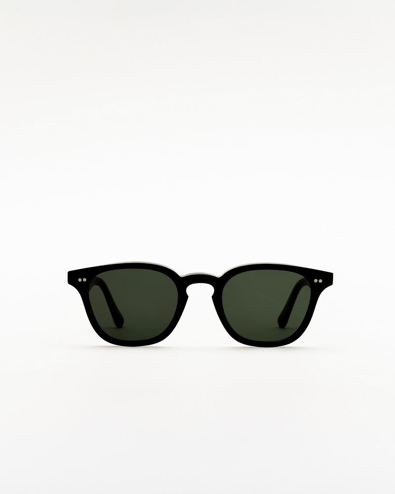 River Black - green solid lens