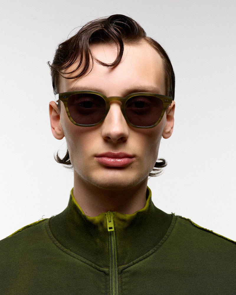 River Olive Demi - grey solid lens