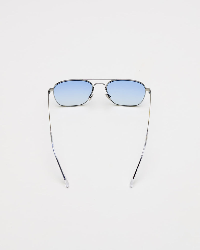 Dion Silver - blue gradient lens