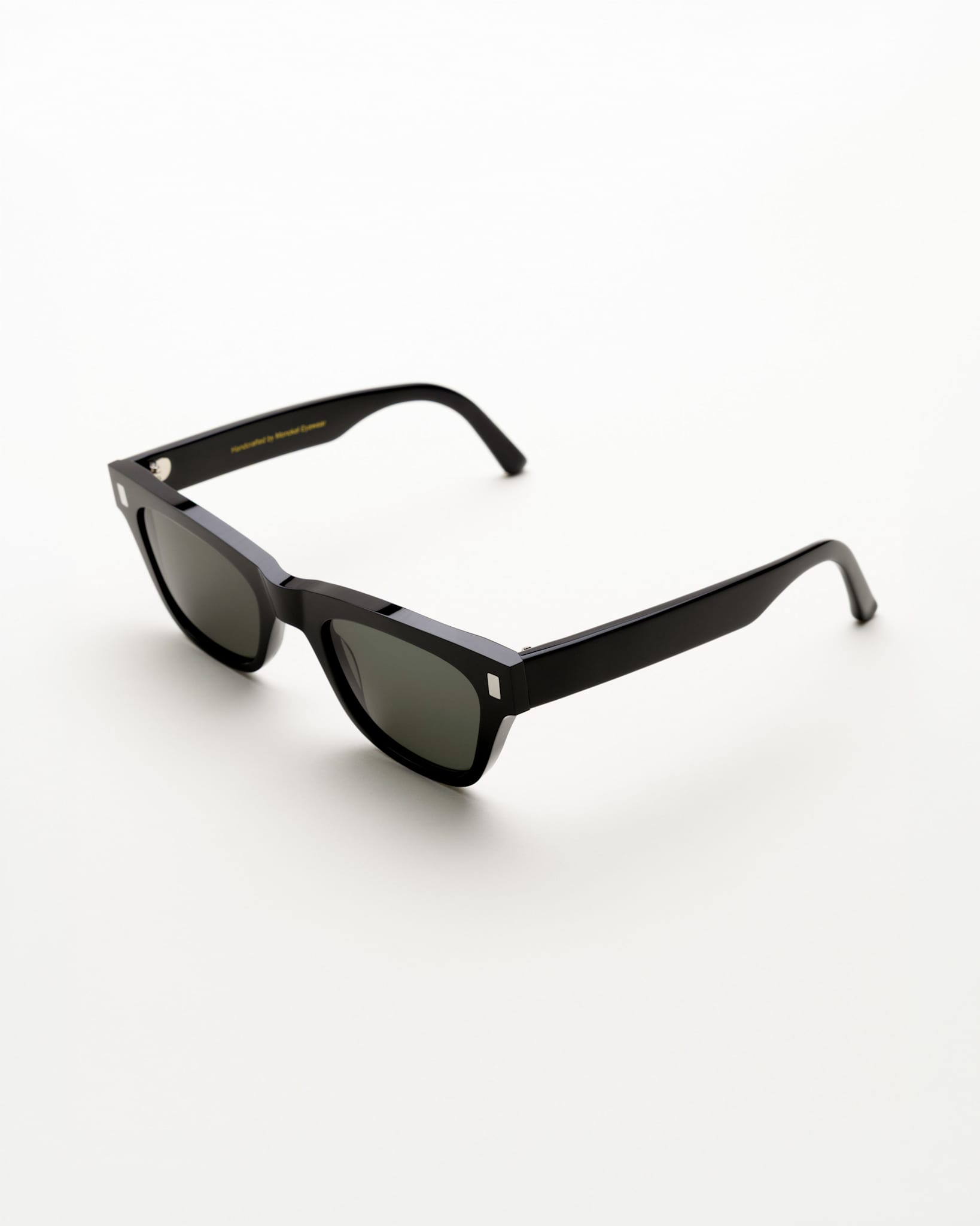 Aki Black - green solid lens