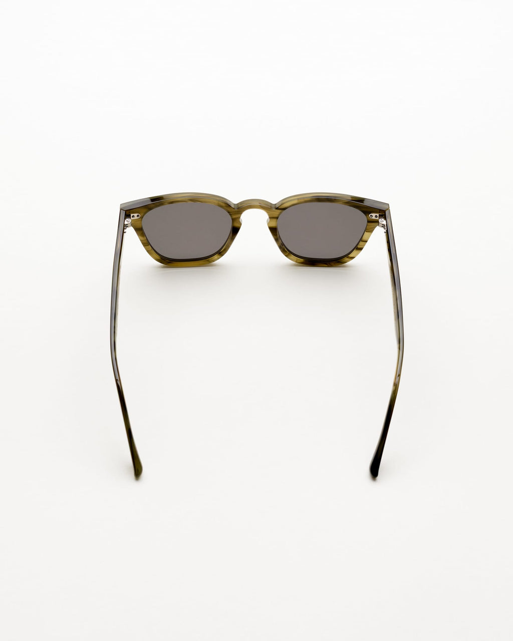 River Olive Demi - grey solid lens