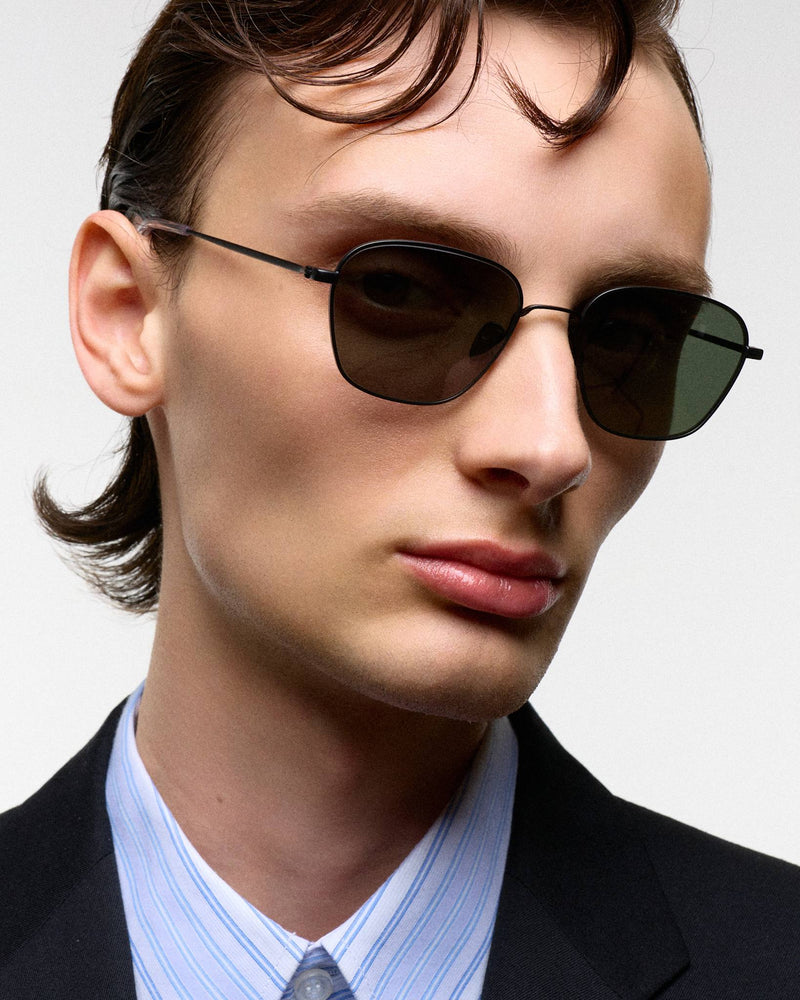 Otis Black - green solid lens