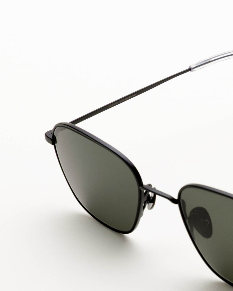 Otis Black - green solid lens