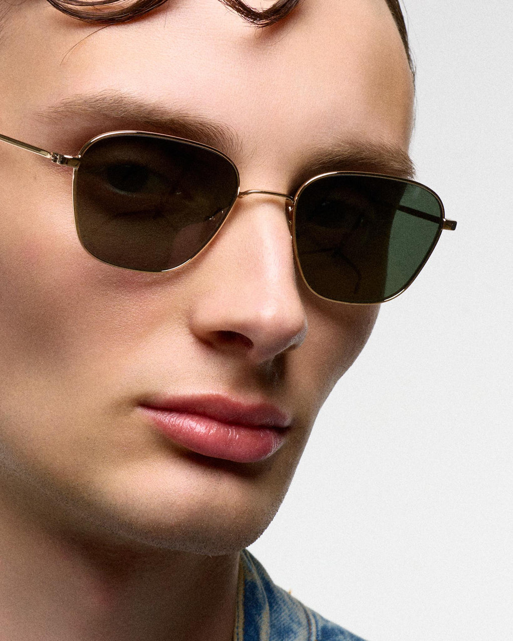 Otis Gold - green solid lens