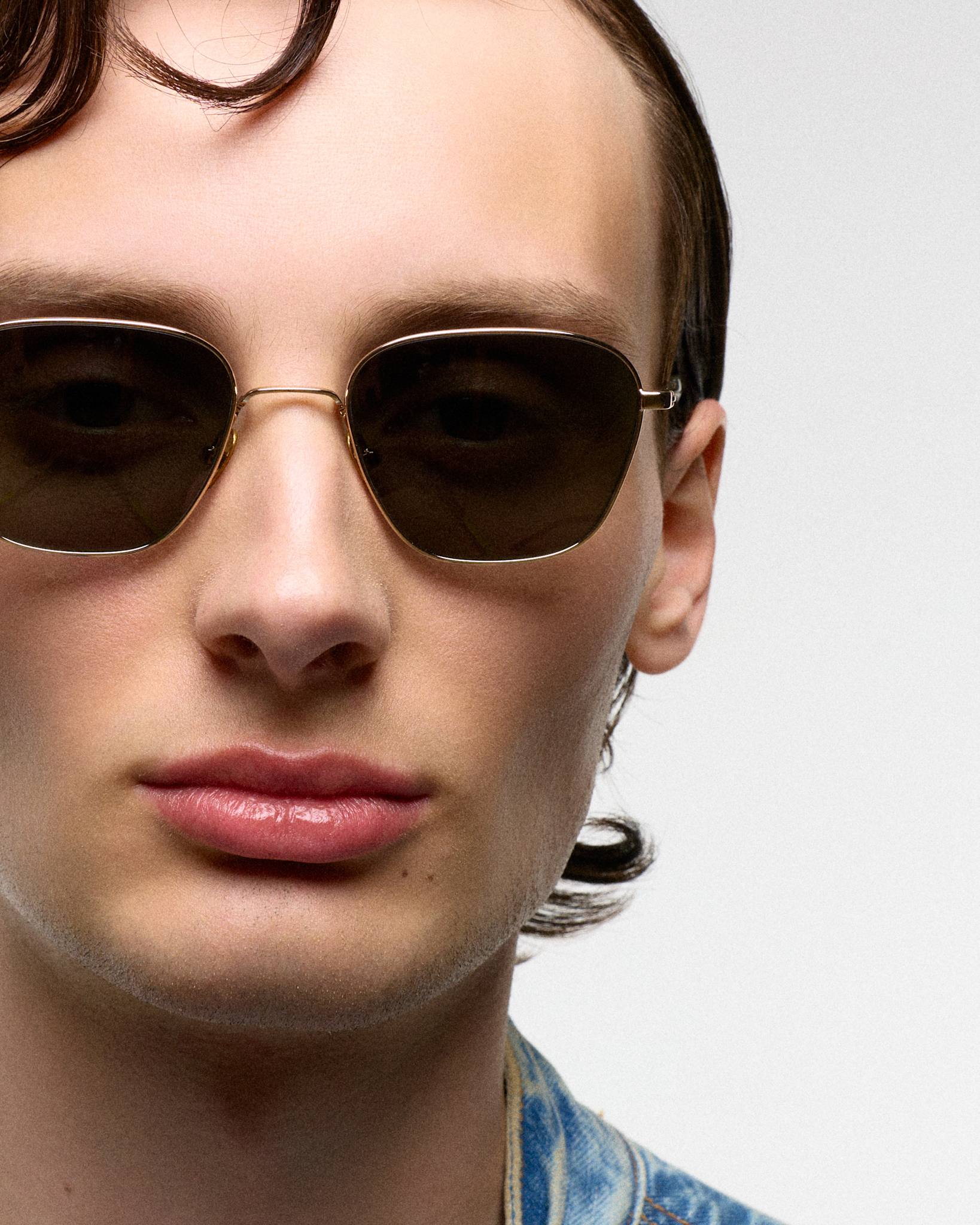 Otis Gold - green solid lens