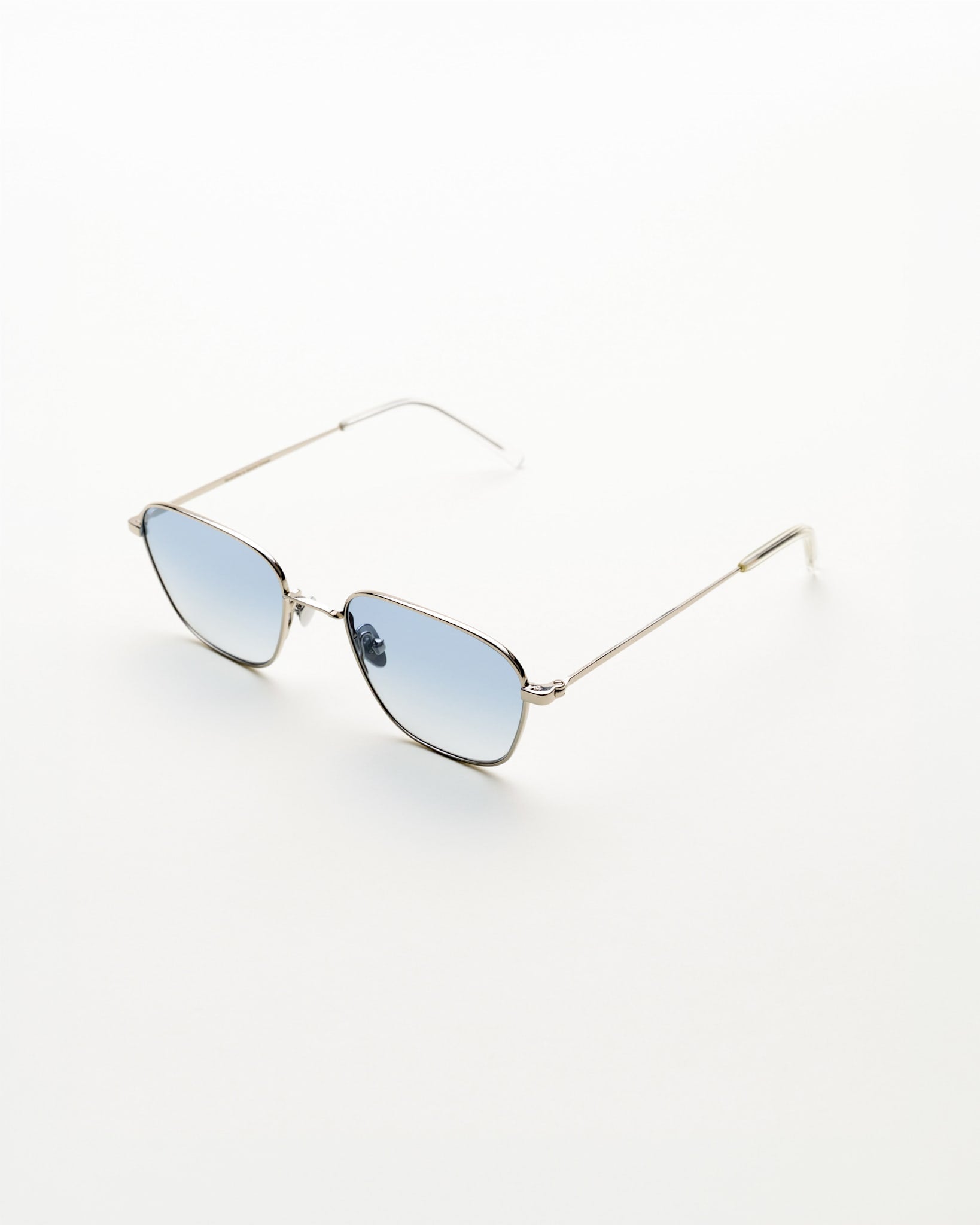 Otis Silver - blue gradient lens