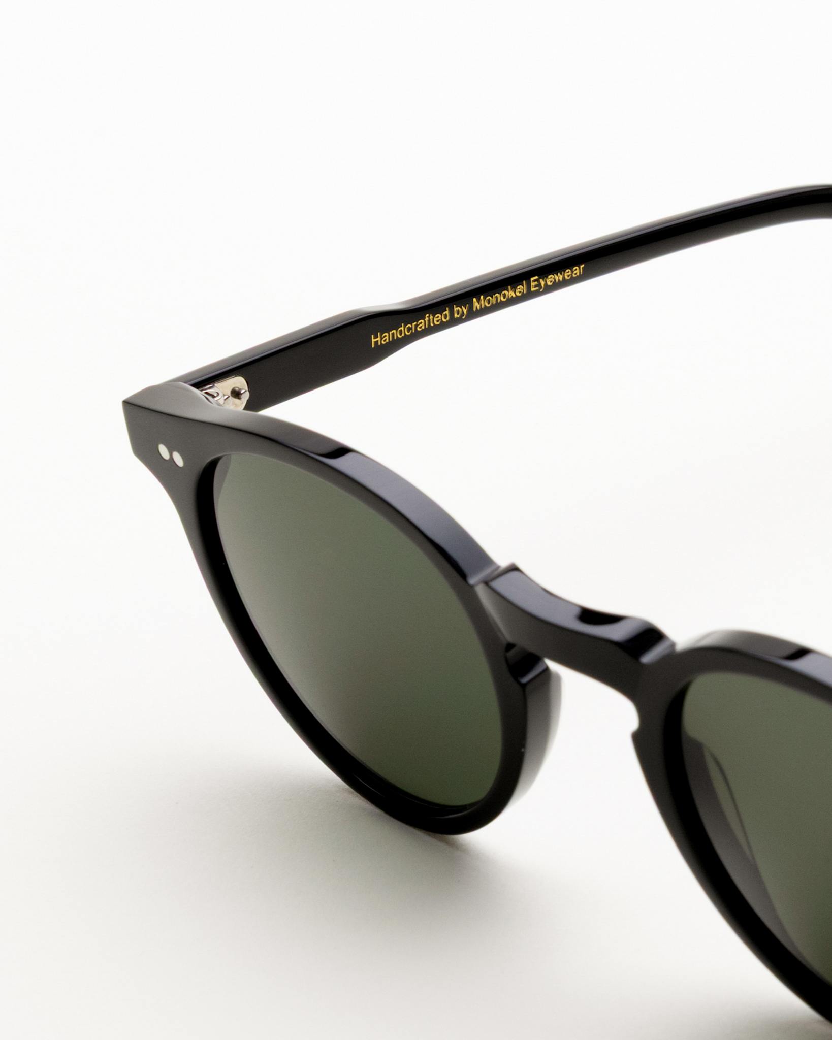Forest Black - green solid lens