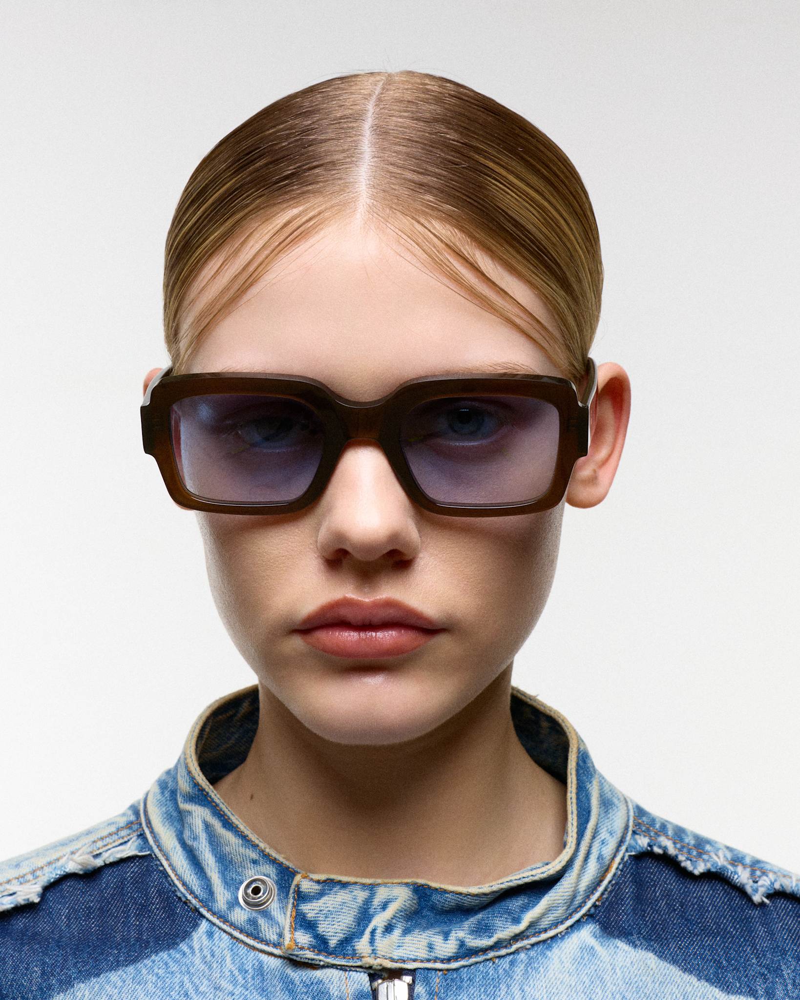 Apollo Chocolate - blue gradient lens