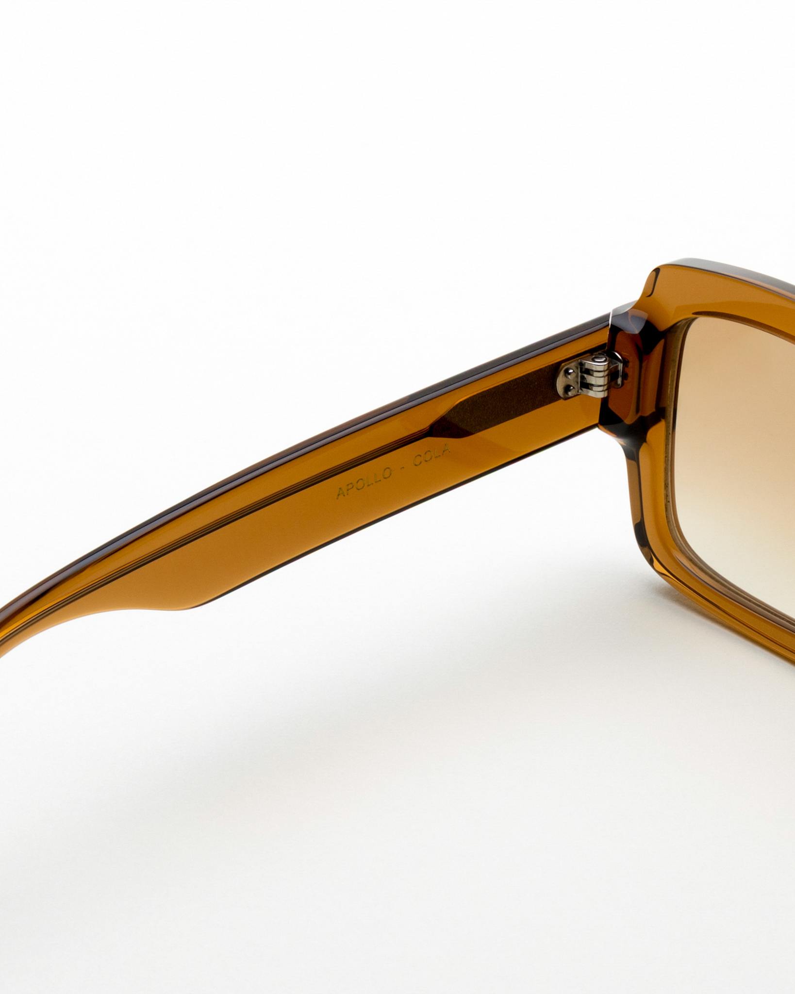 Apollo Cola - brown gradient lens