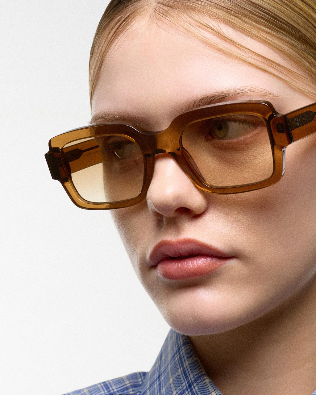 Apollo Cola - brown gradient lens