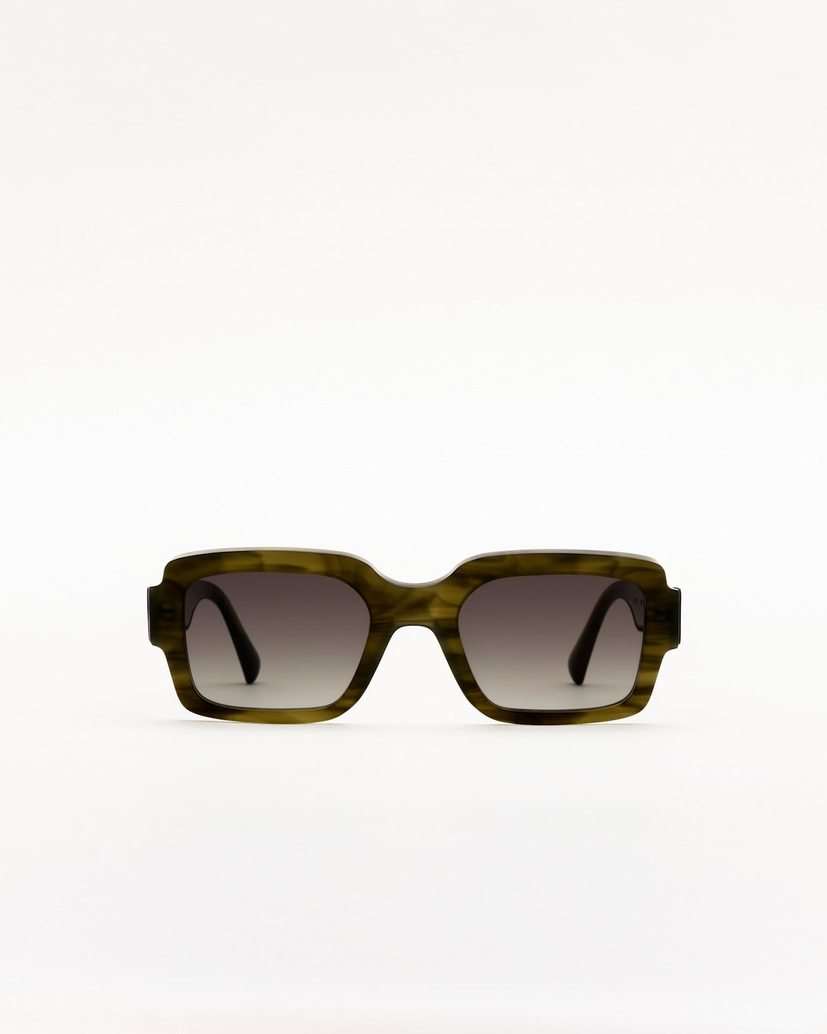 Apollo Olive Demi - grey gradient lens