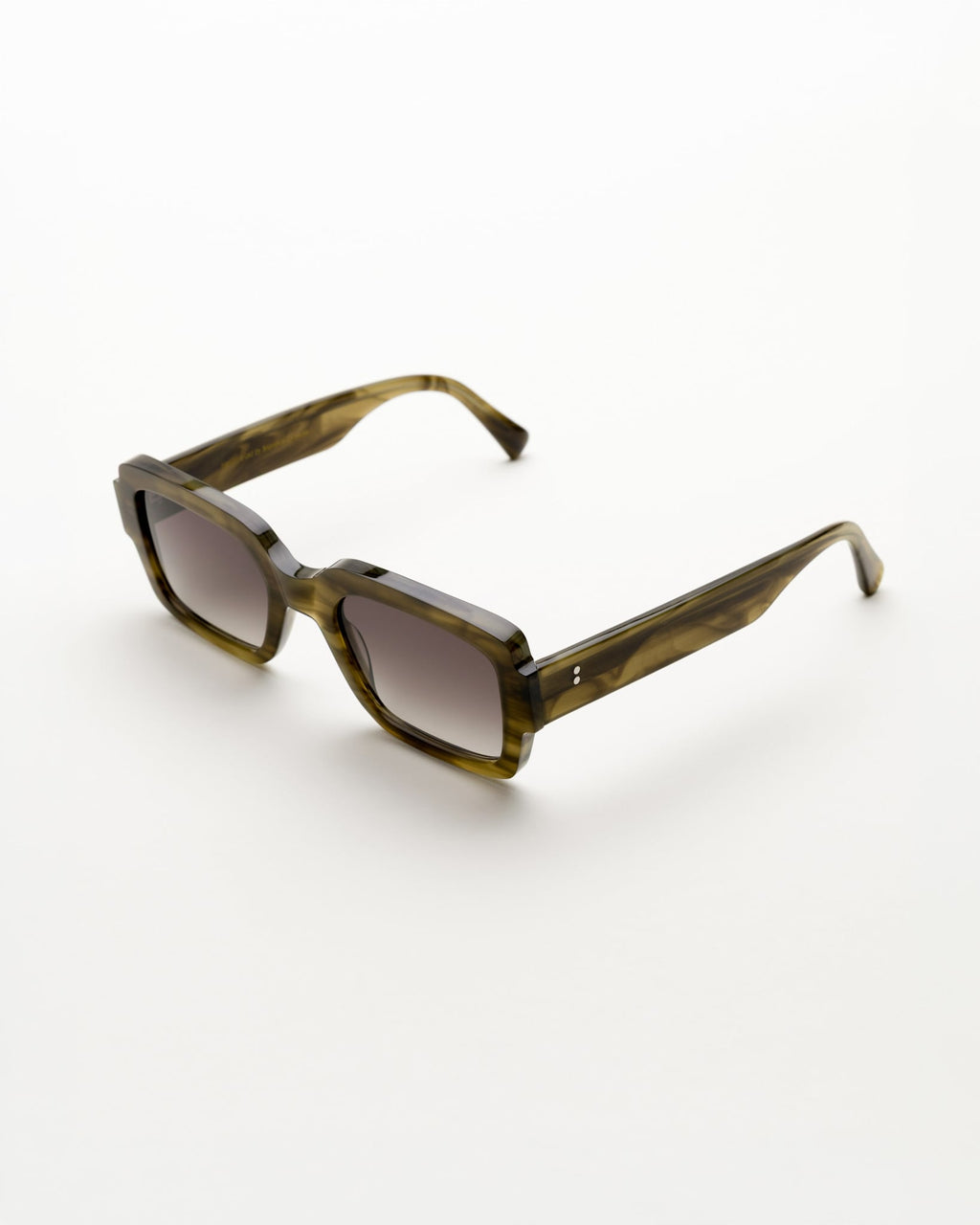 Apollo Olive Demi - grey gradient lens