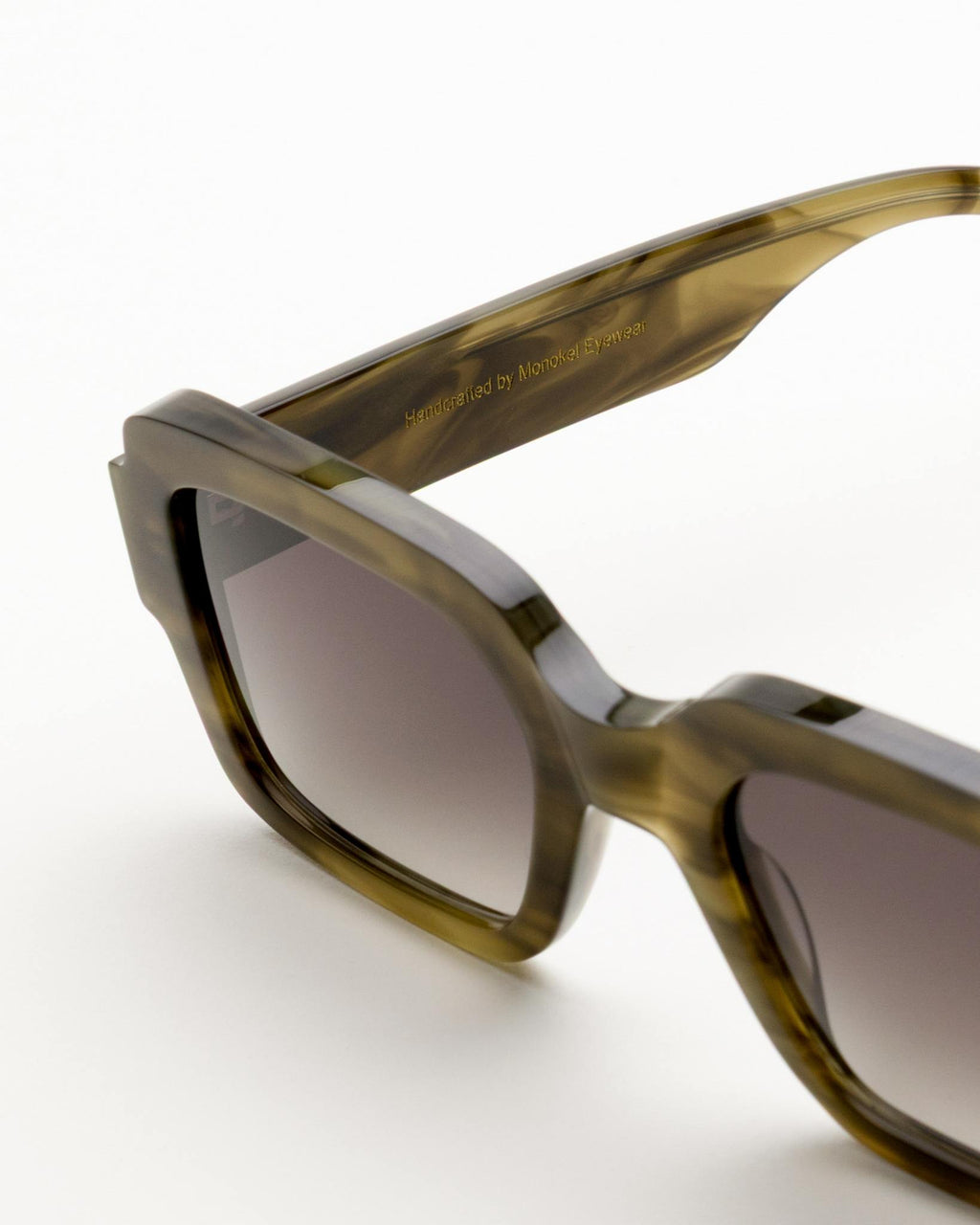 Apollo Olive Demi - grey gradient lens