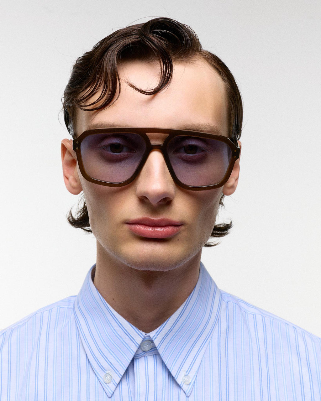 Jet Chocolate - blue gradient lens