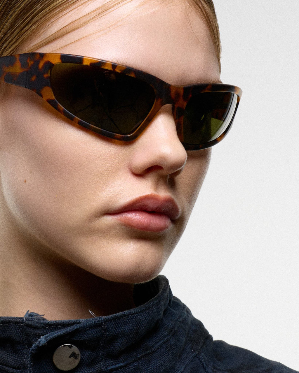 Crow matt Havana - green solid polarized lens