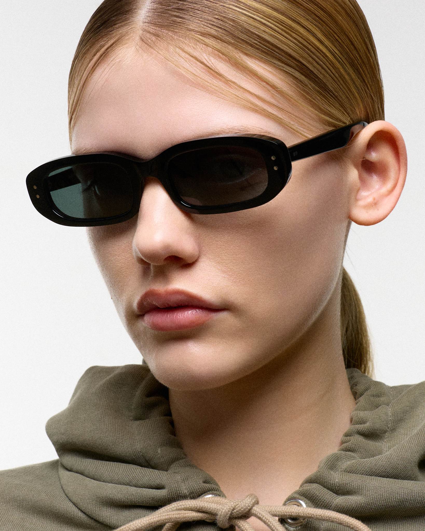 April Black - green solid lens