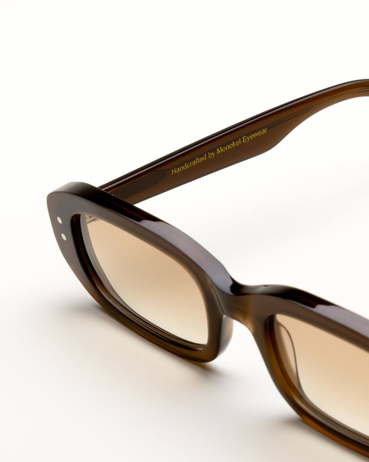 April Chocolate - brown gradient lens
