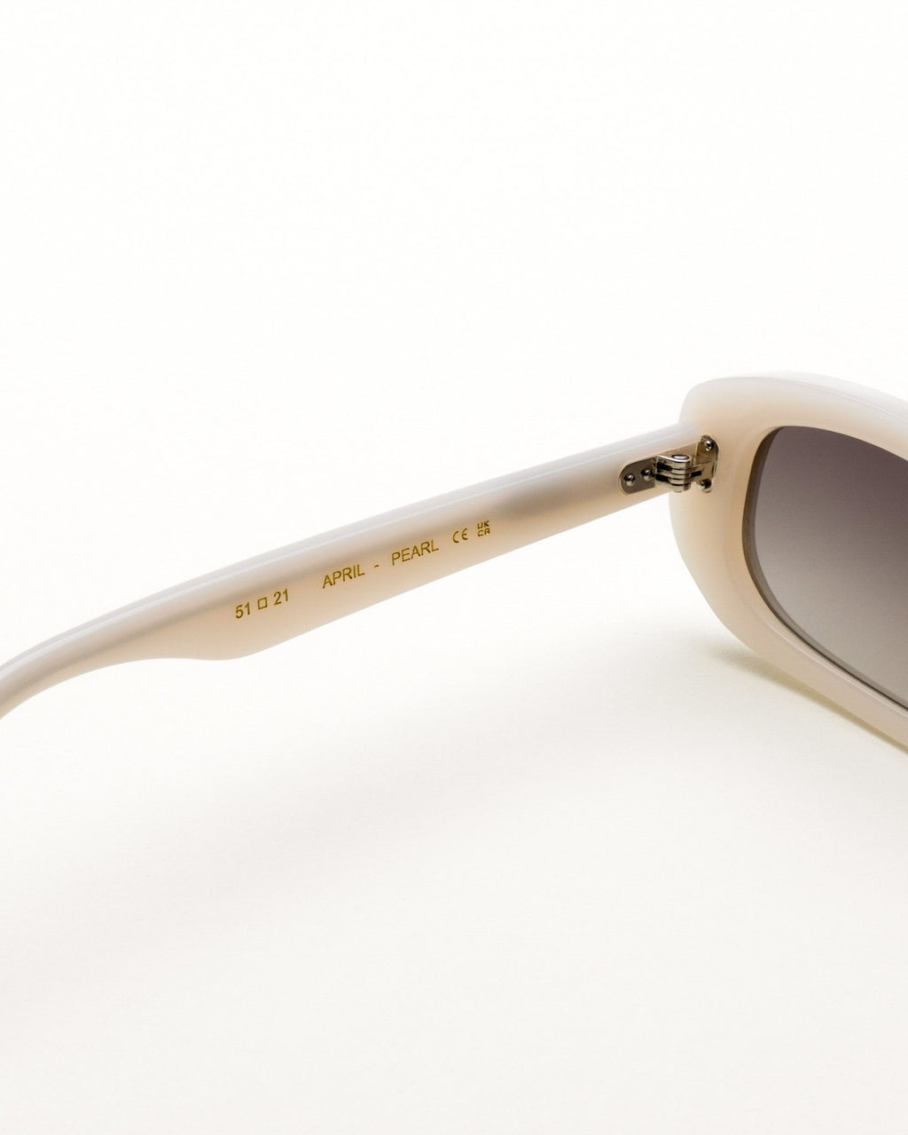 April Pearl - grey gradient lens