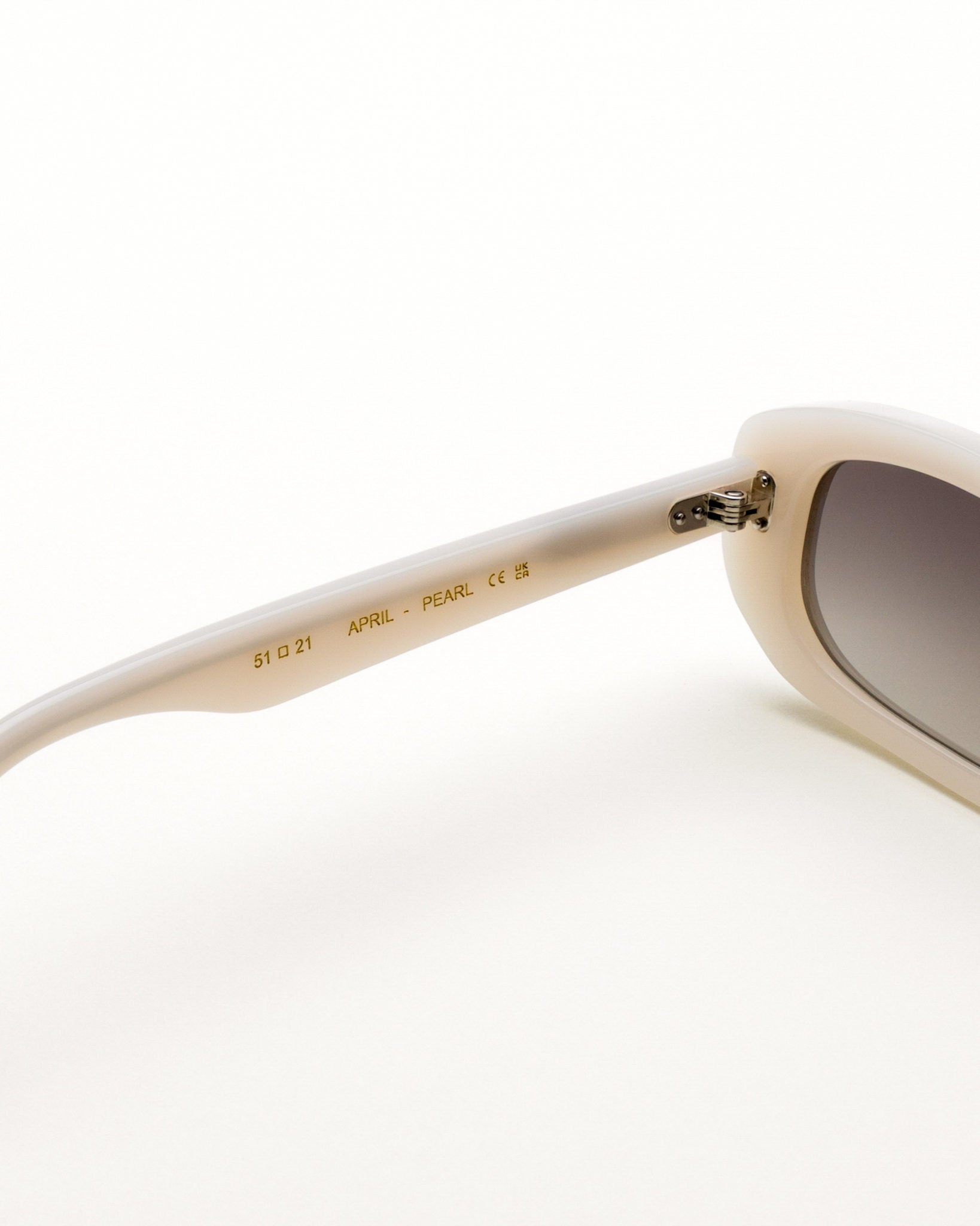 April Pearl - grey gradient lens