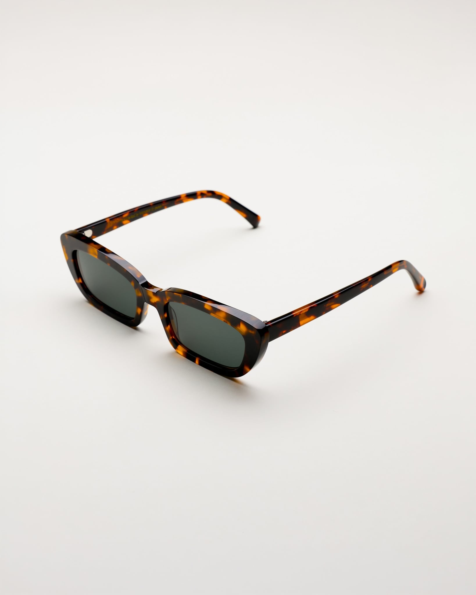 Nova Havana - green solid lens
