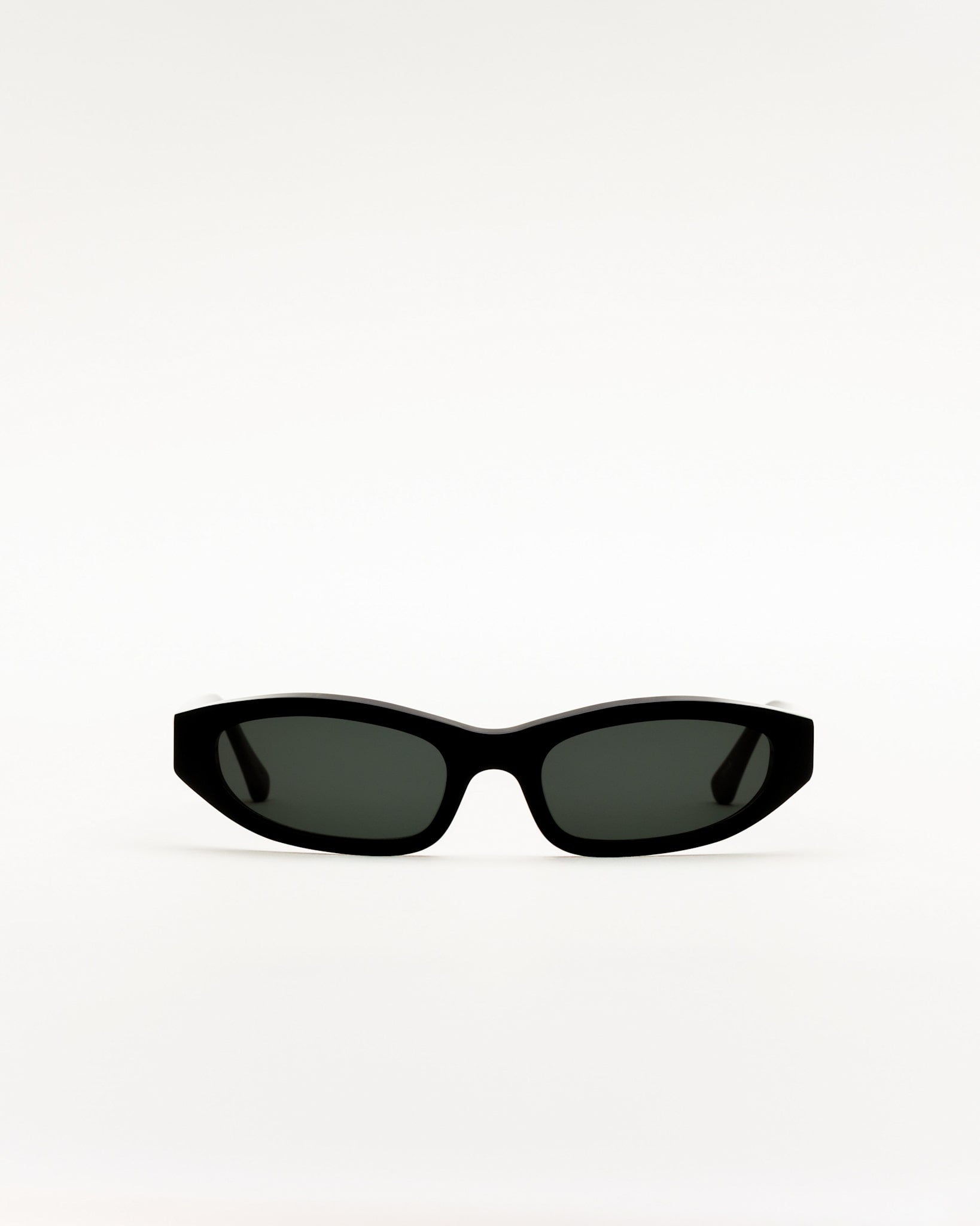 Miles Black - Green solid lens