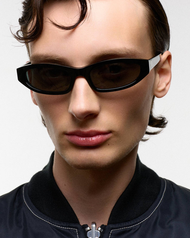 Miles Black - Green solid lens