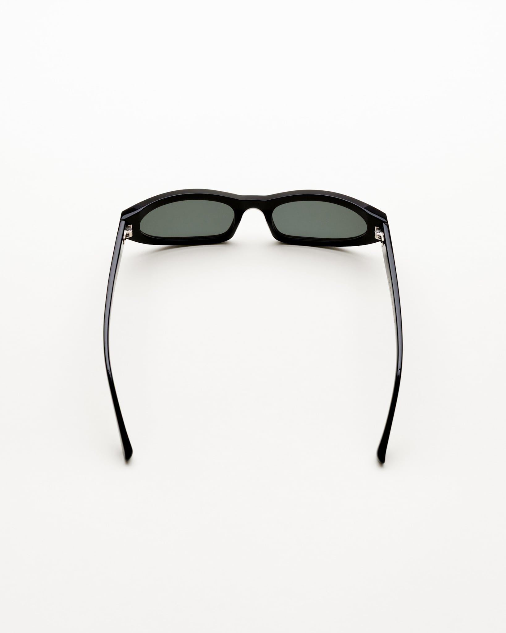 Miles Black - Green solid lens