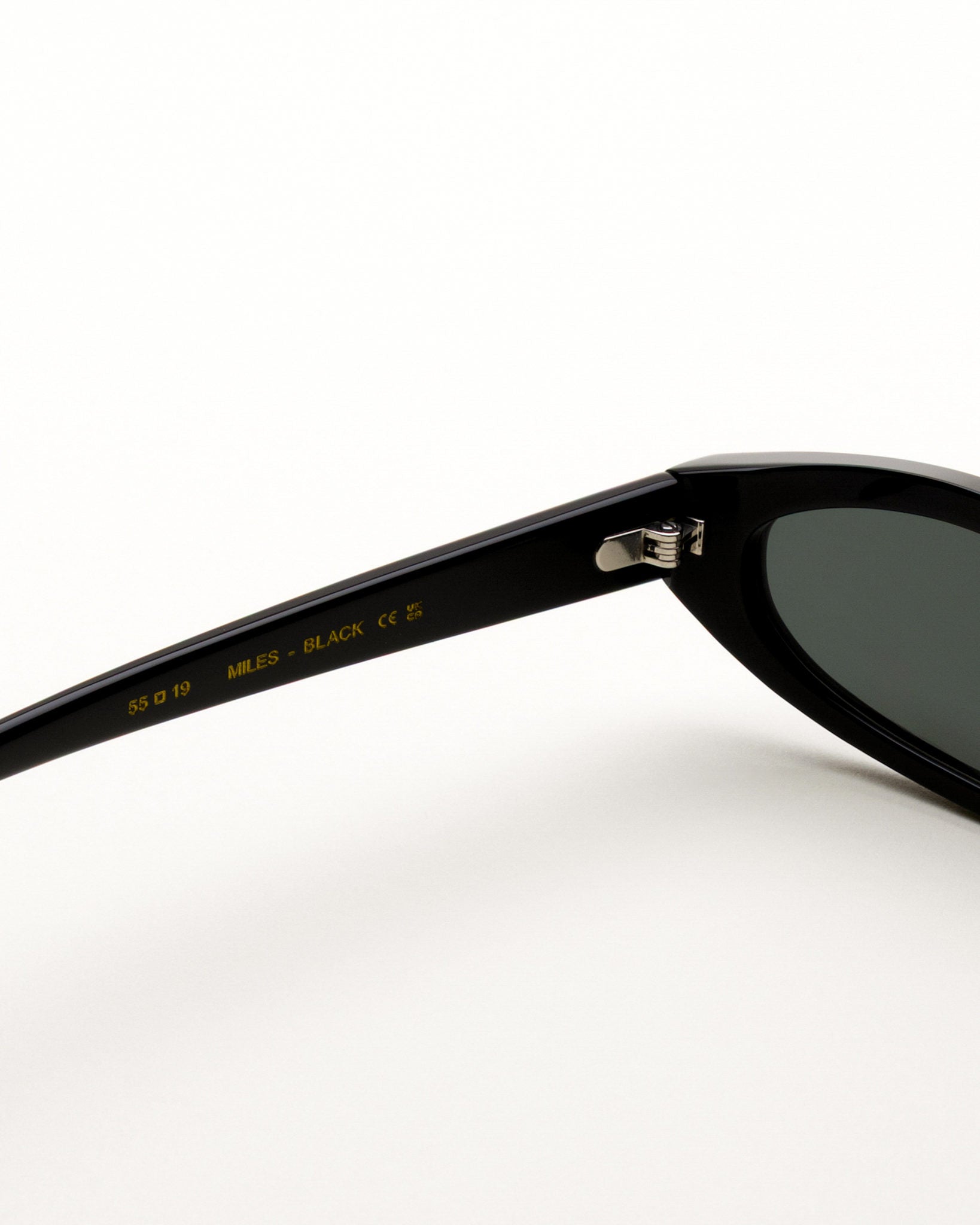 Miles Black - Green solid lens