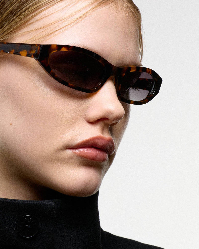 Miles Havana - grey gradient lens