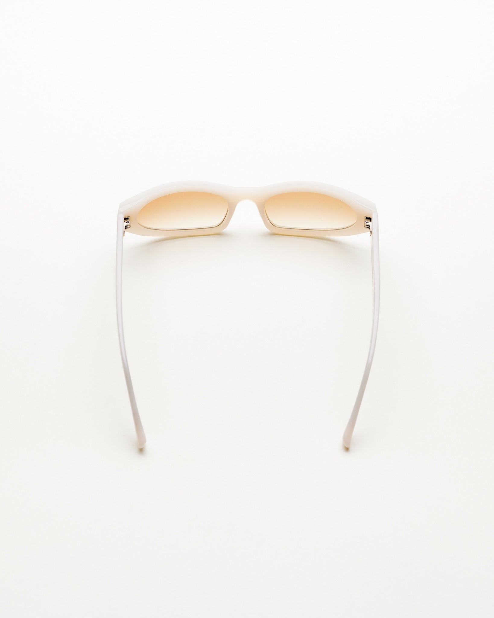 Miles Pearl - brown gradient lens