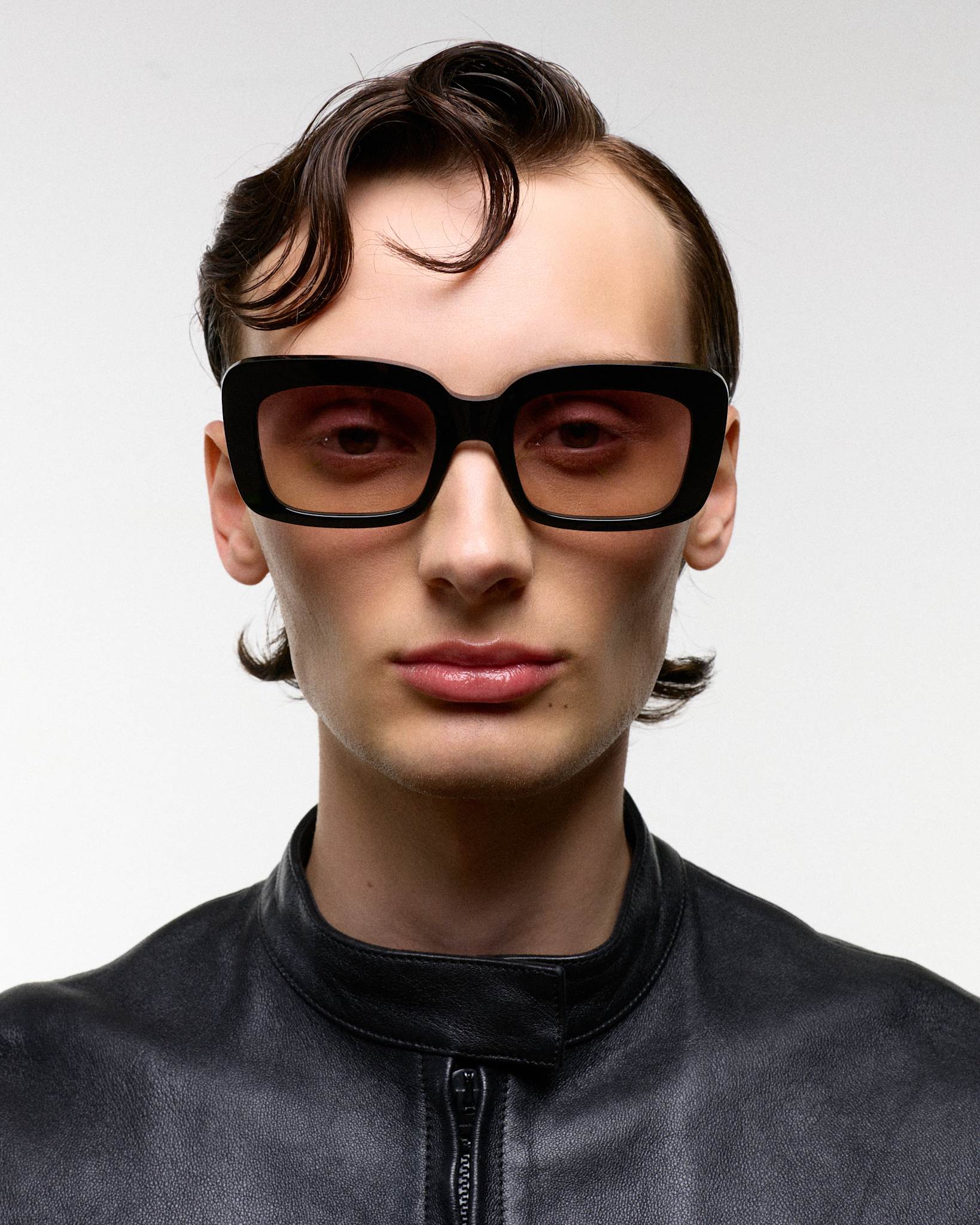 Molly Black - rose gradient lens