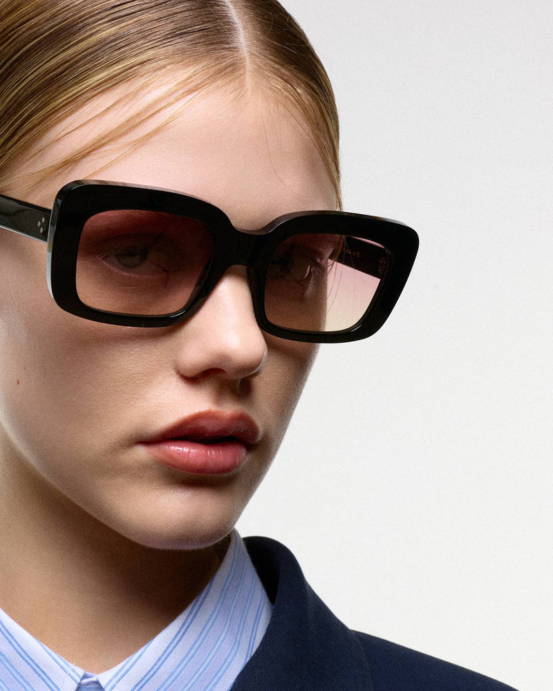 Molly Black - rose gradient lens