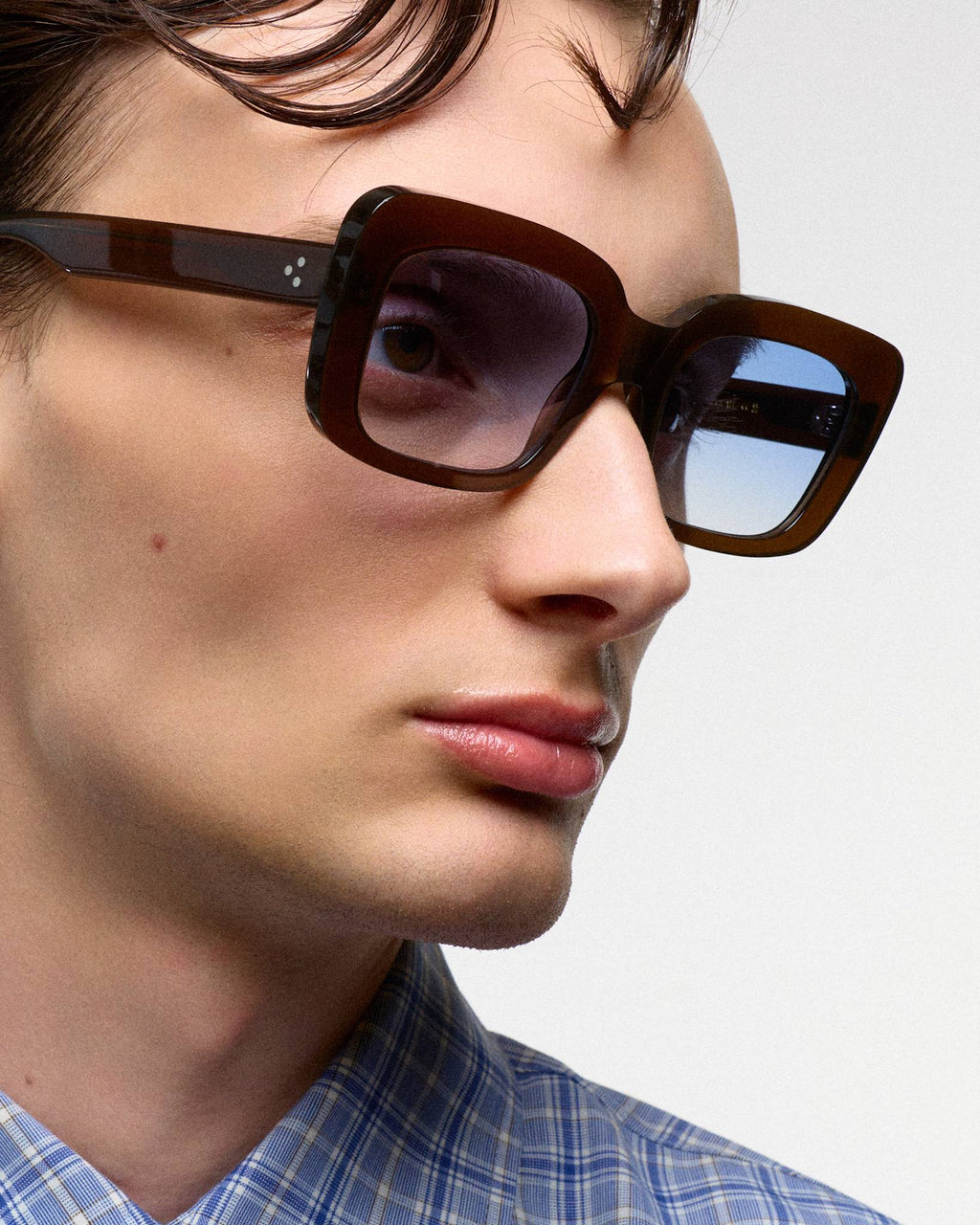 Molly Chocolate - blue gradient lens