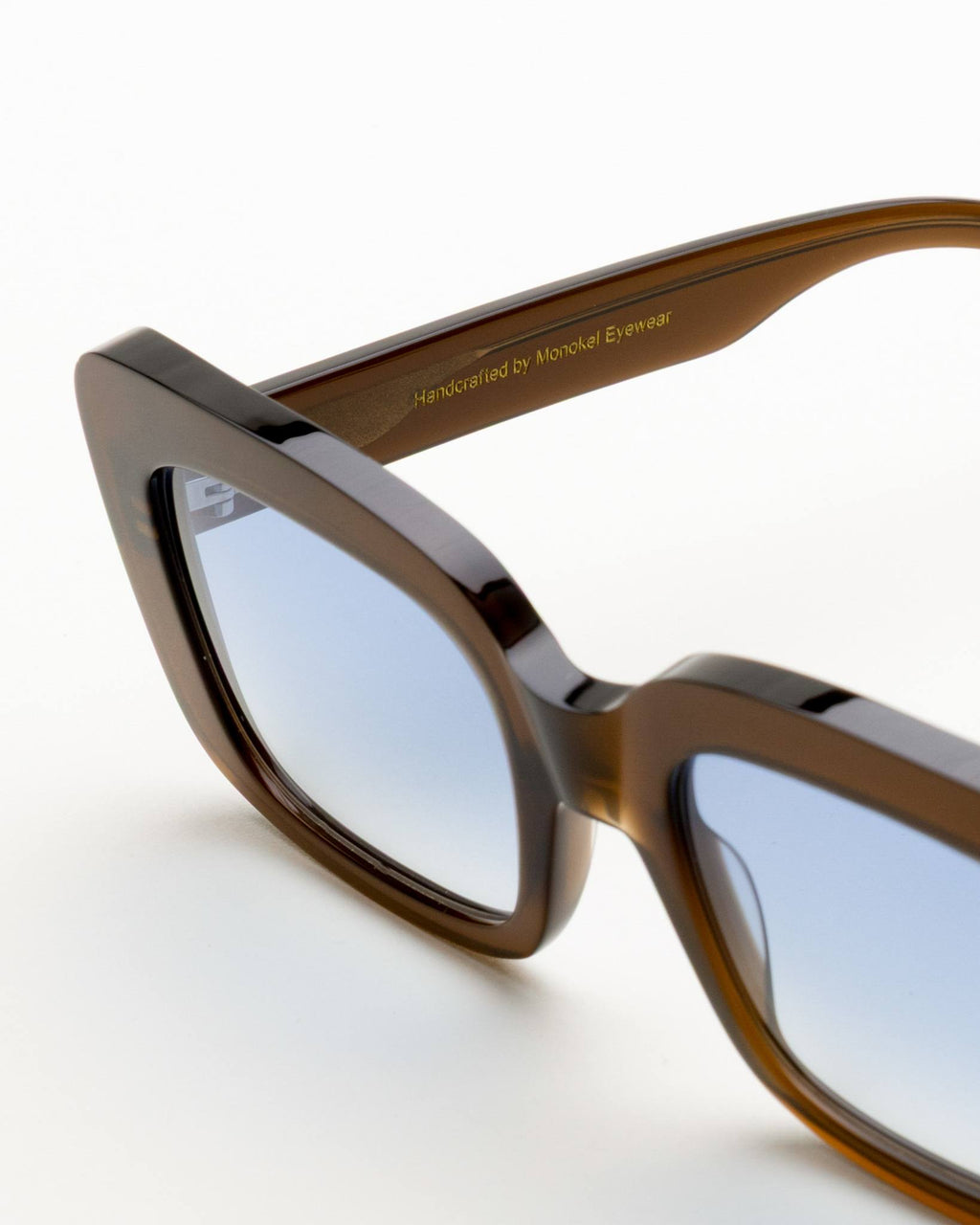 Molly Chocolate - blue gradient lens