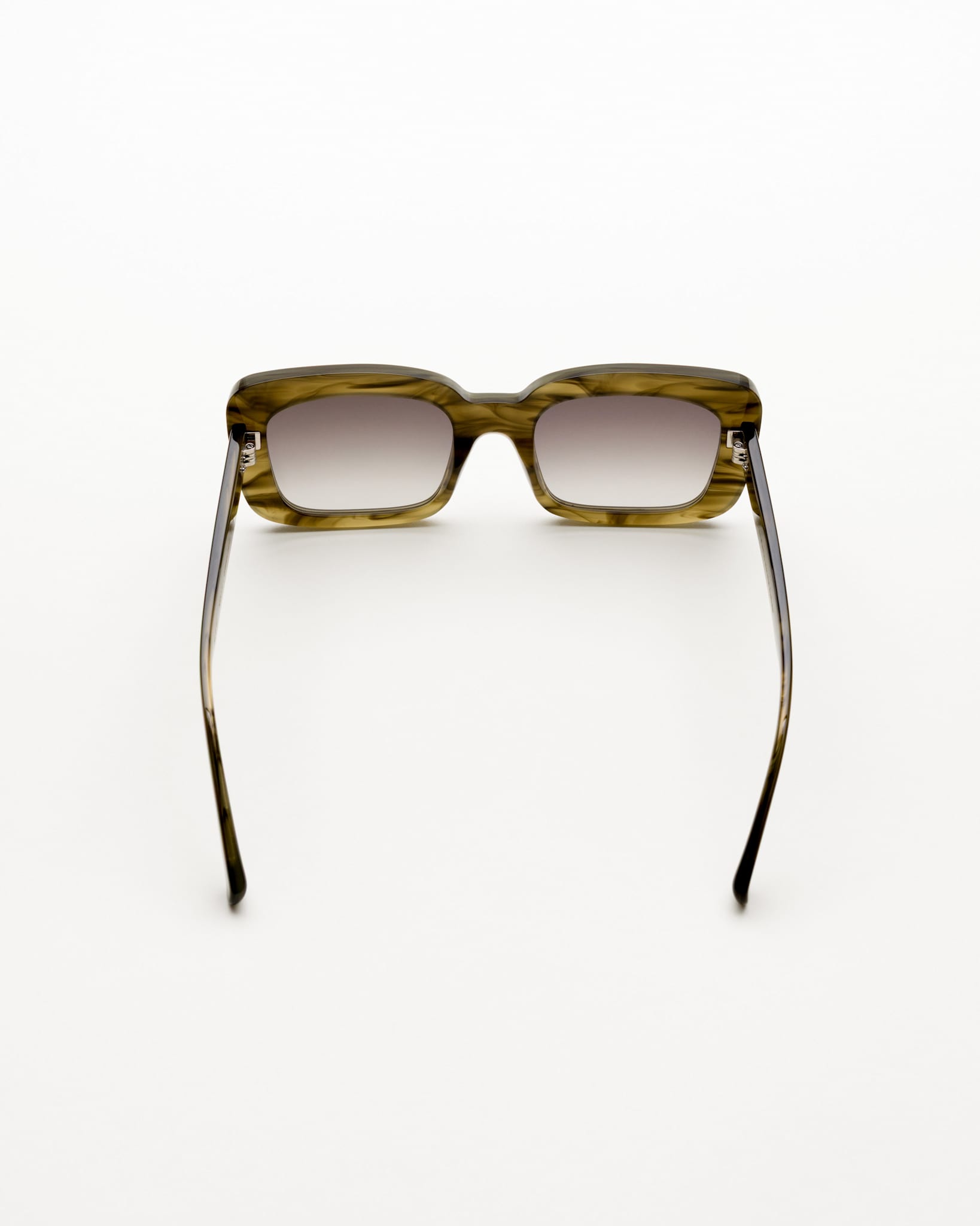 Molly Olive Demi - grey gradient lens