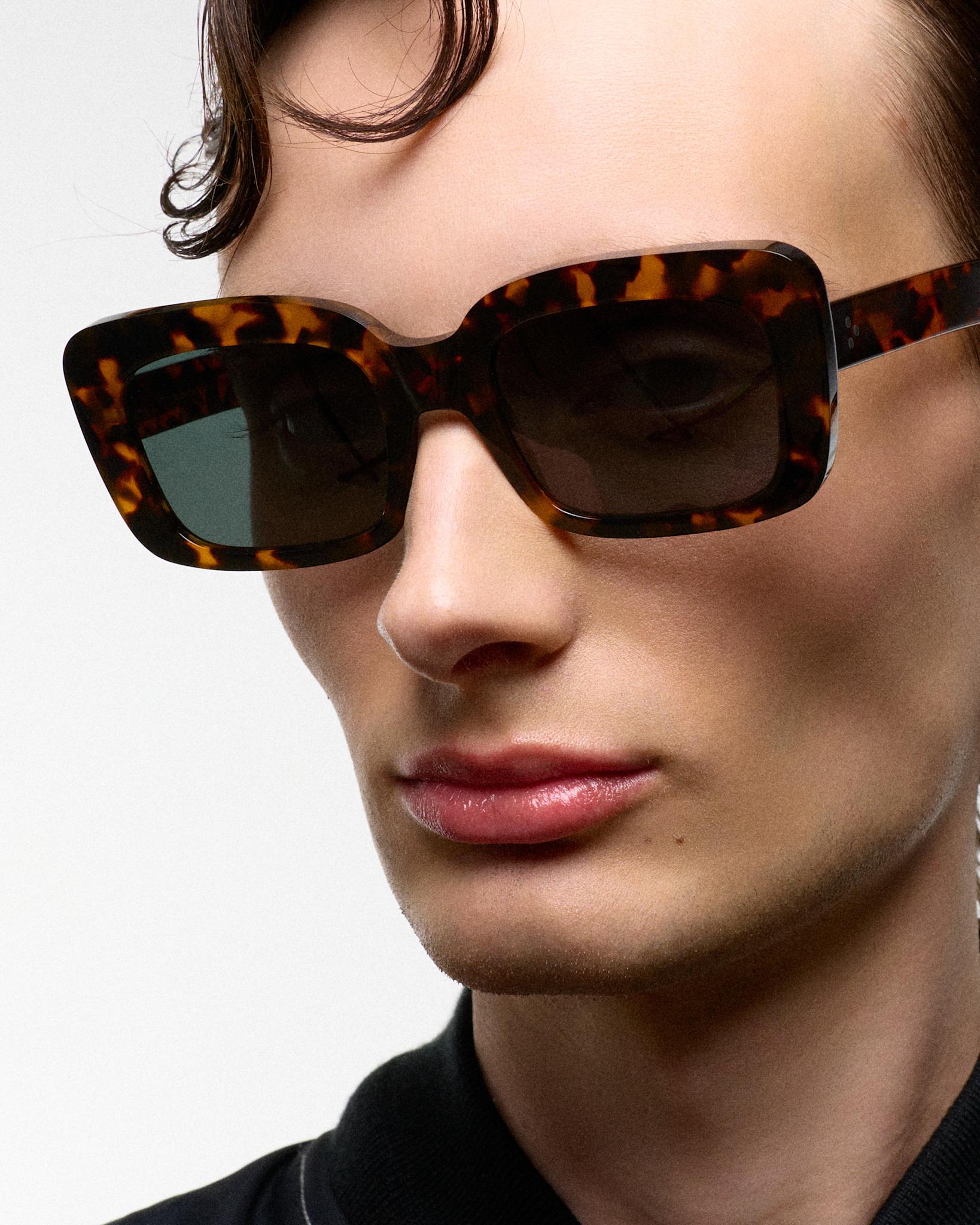 Molly Havana - green solid lens