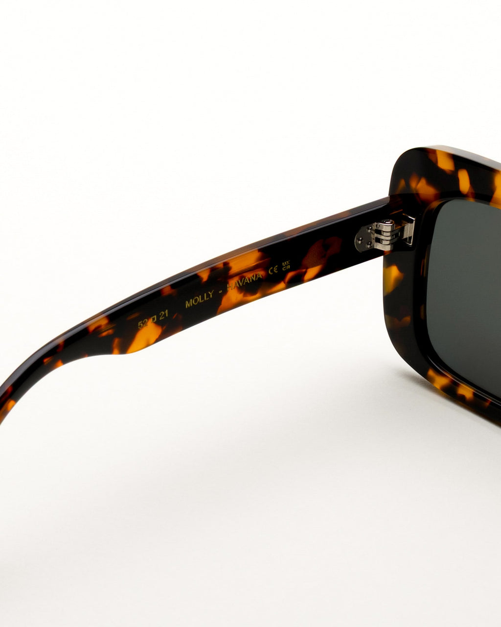 Molly Havana - green solid lens