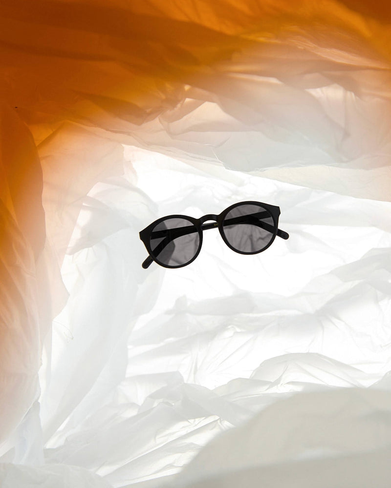 Barstow Black - grey solid lens