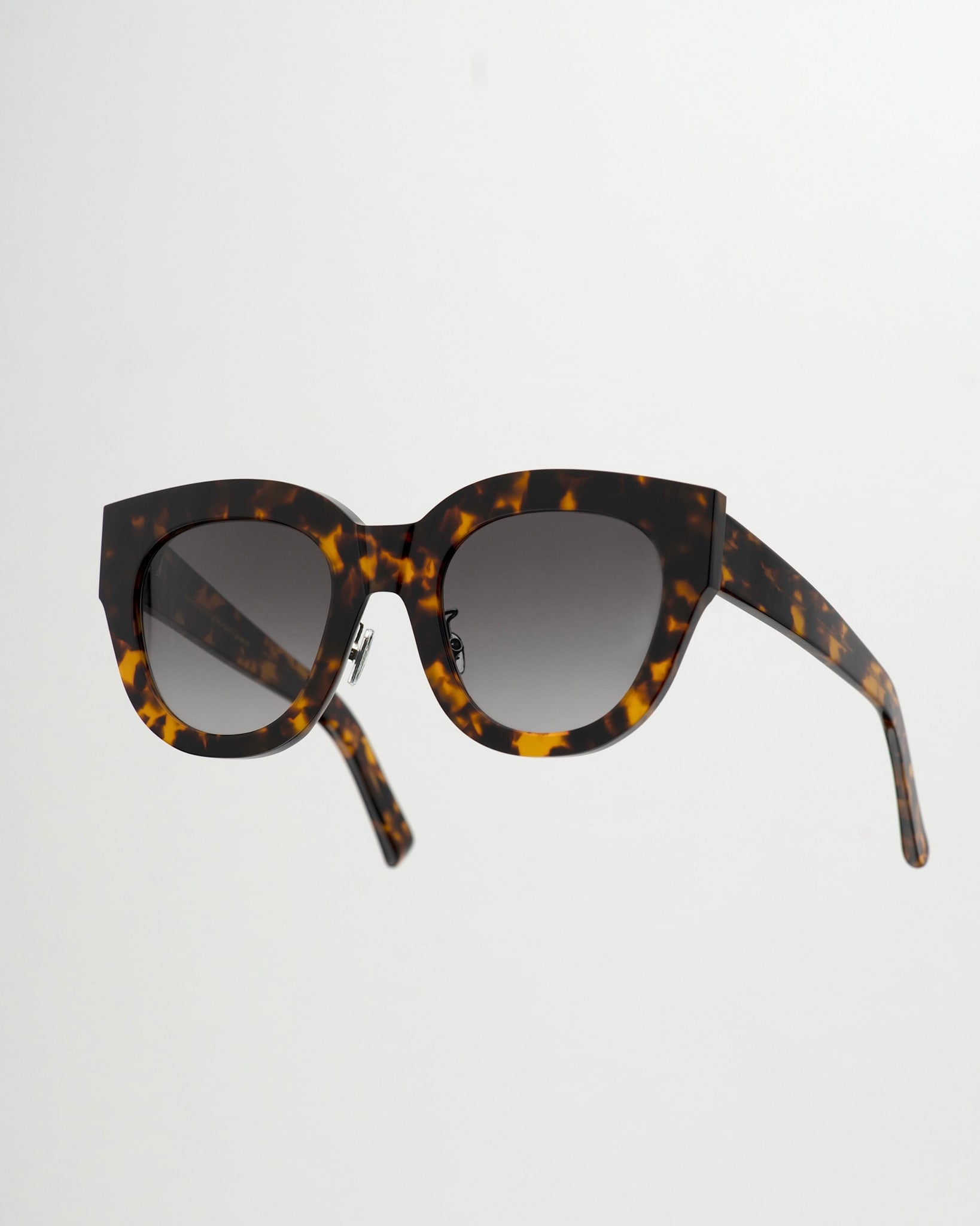Cleo Havana - grey gradient lens