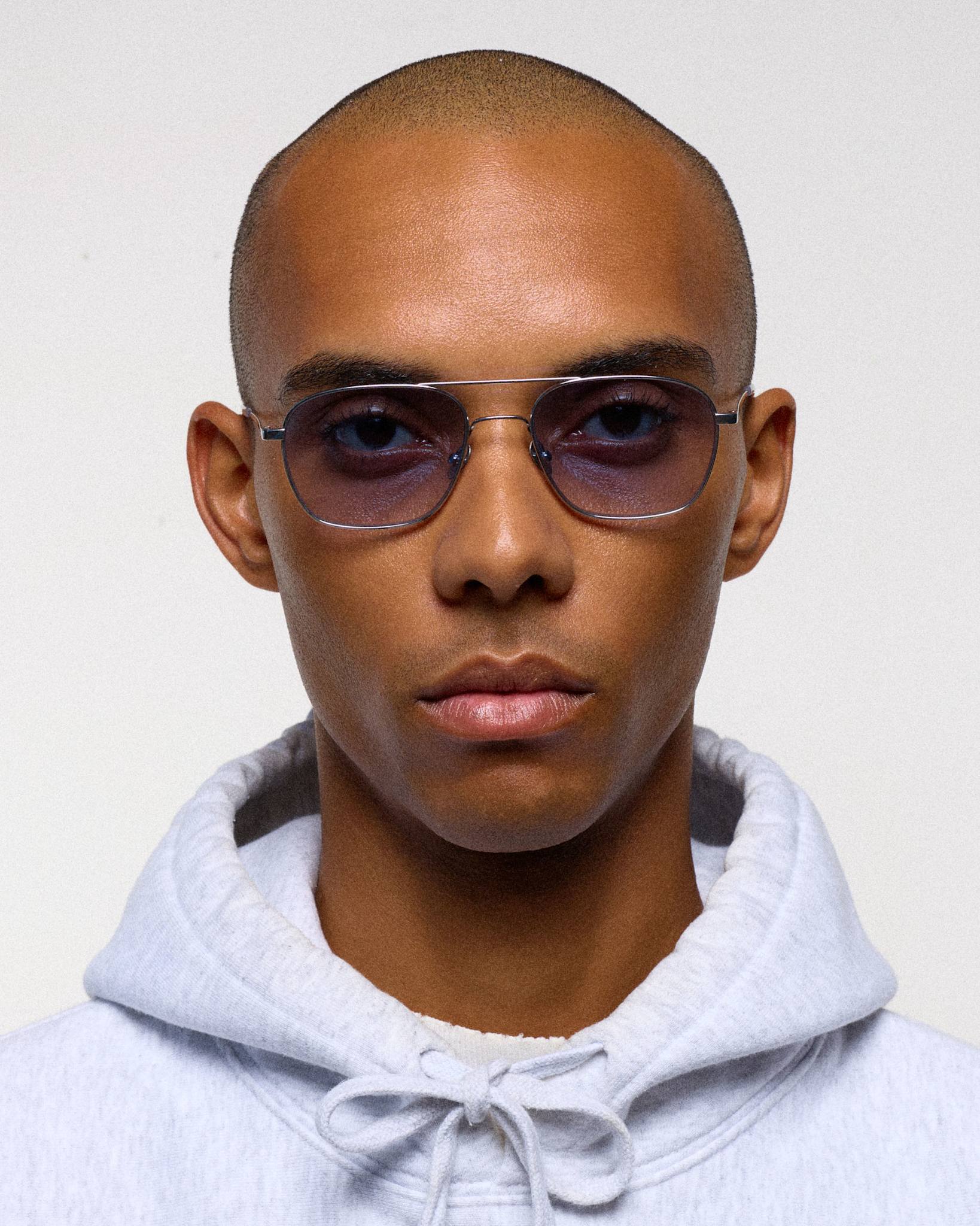 Dion Silver - blue gradient lens