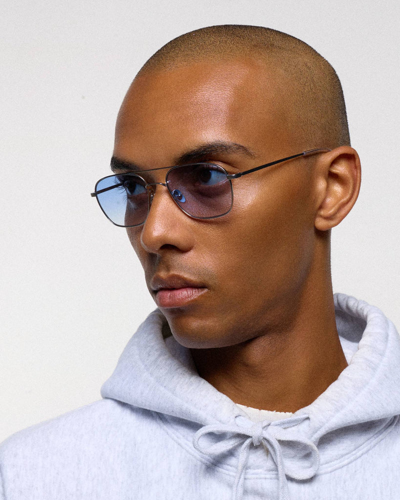 Dion Silver - blue gradient lens