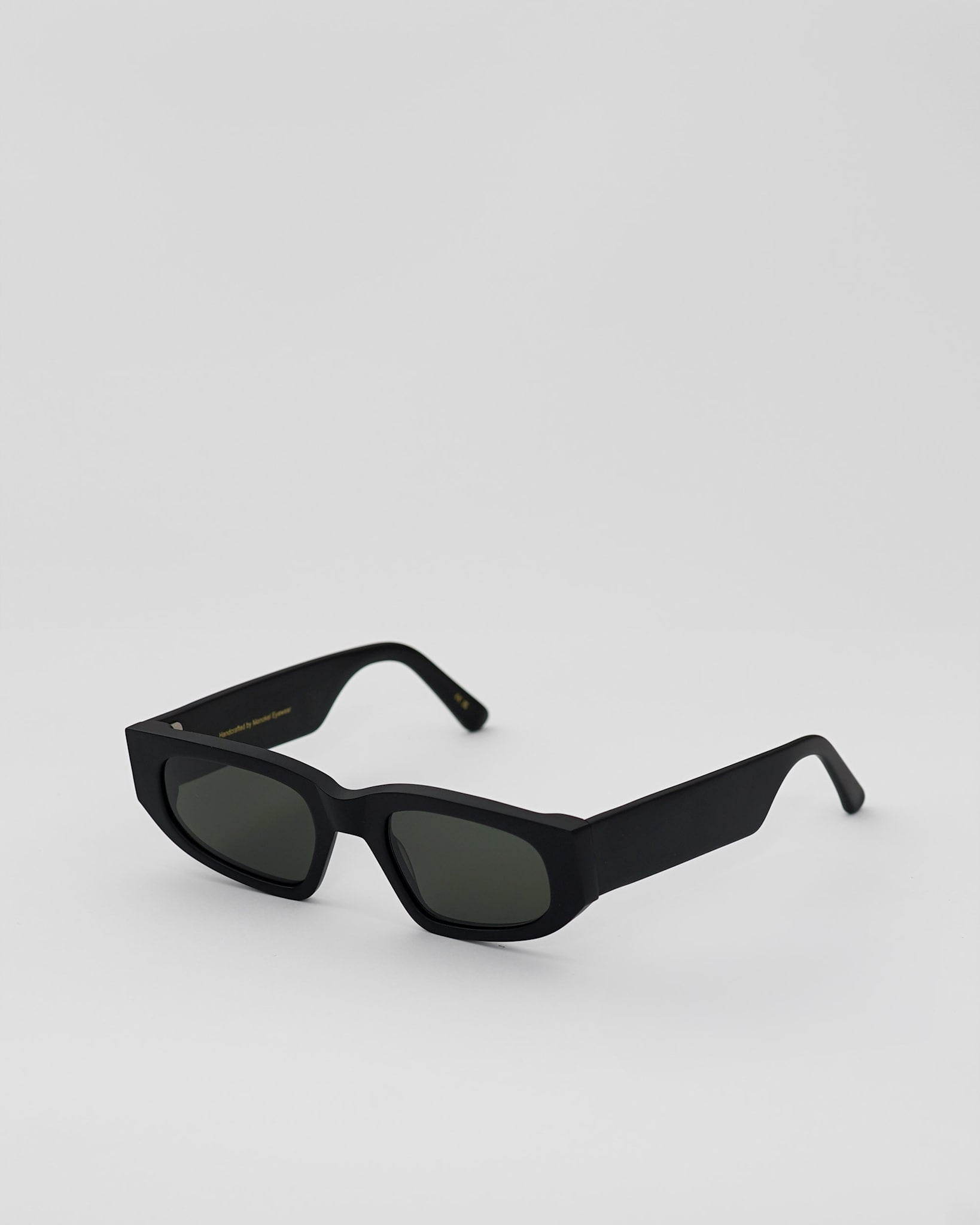 Eclipse matt Black - green solid lens