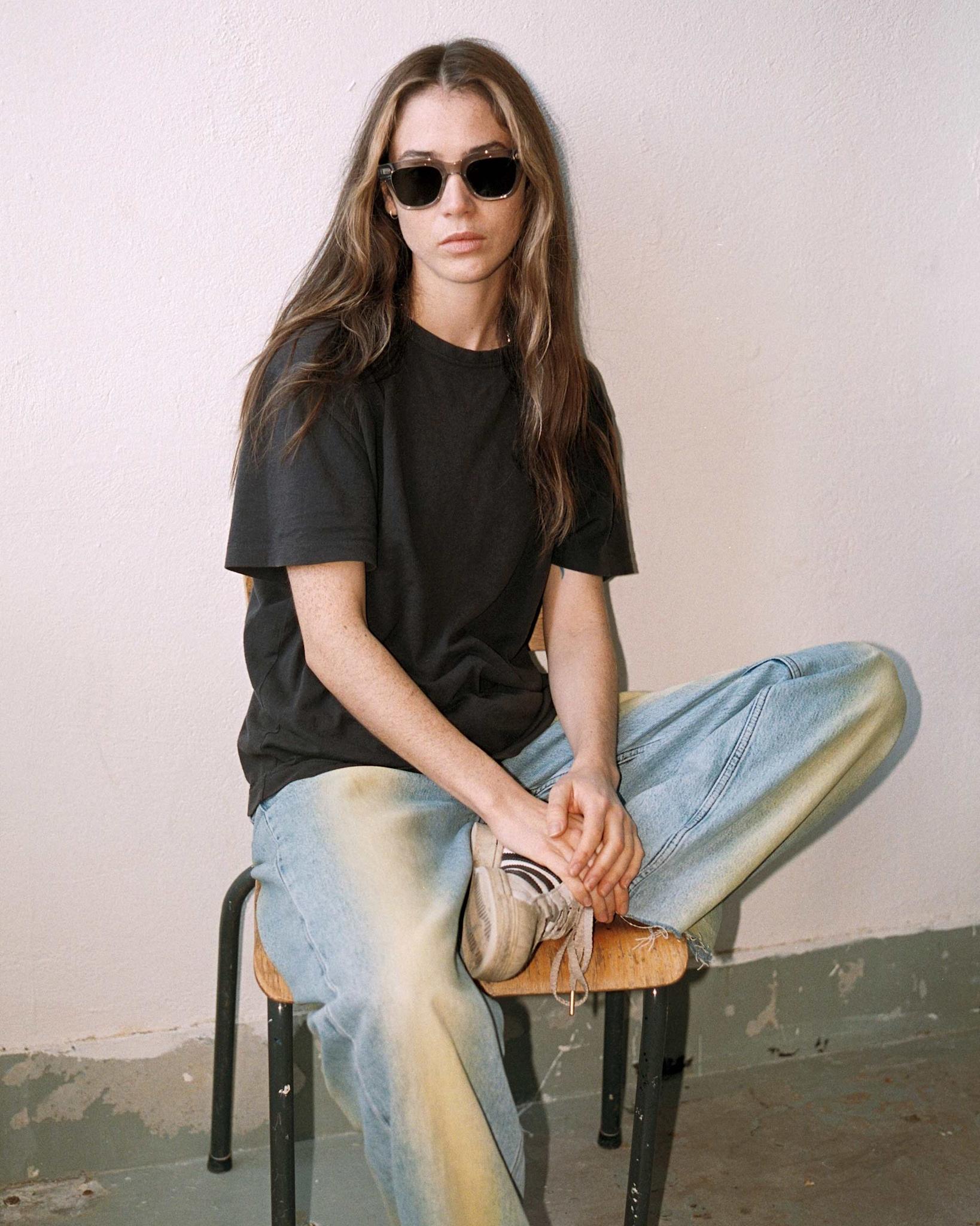 Ellis Grey - grey solid lens
