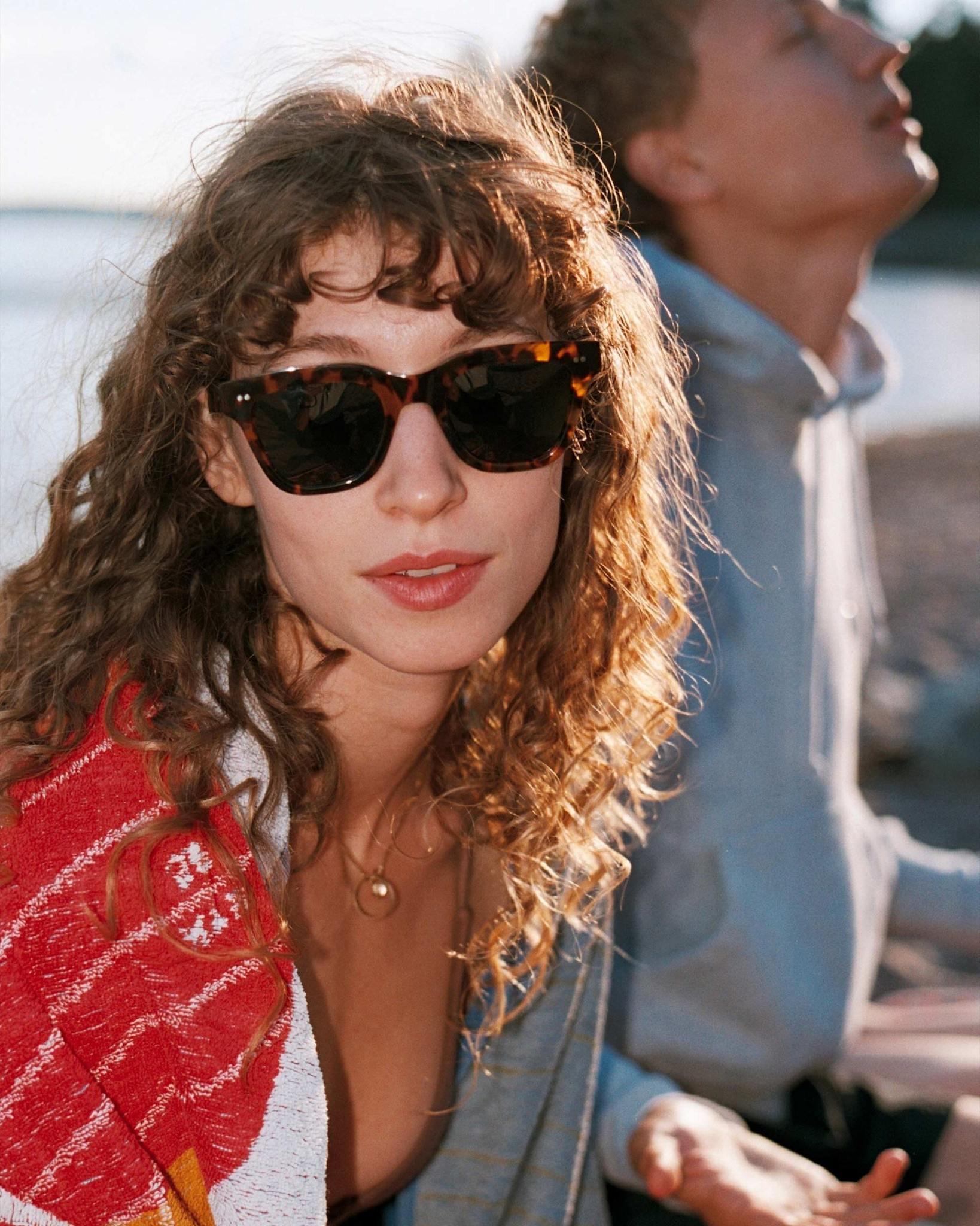 Ellis Havana - grey solid lens