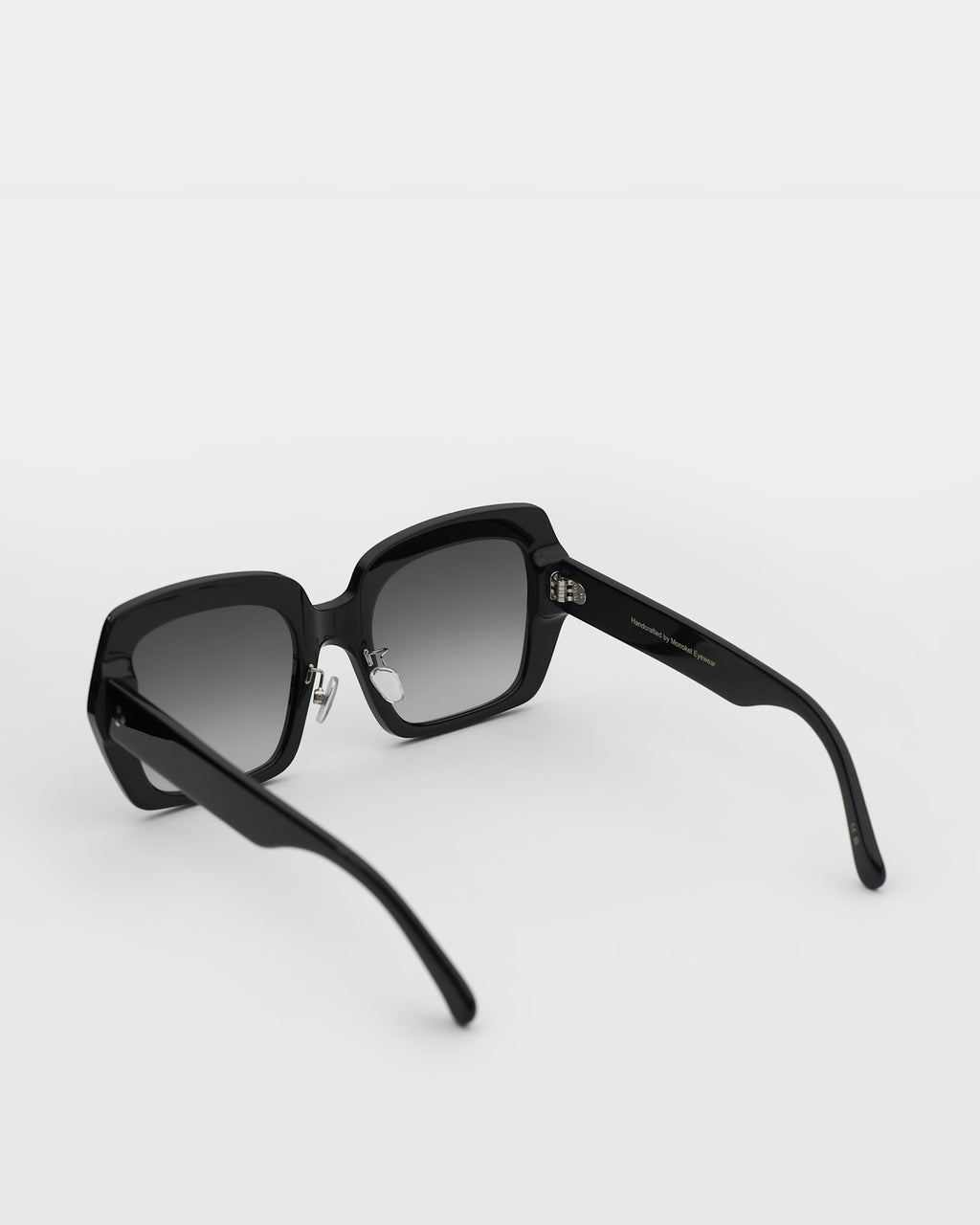 Kaia Black - grey gradient lens