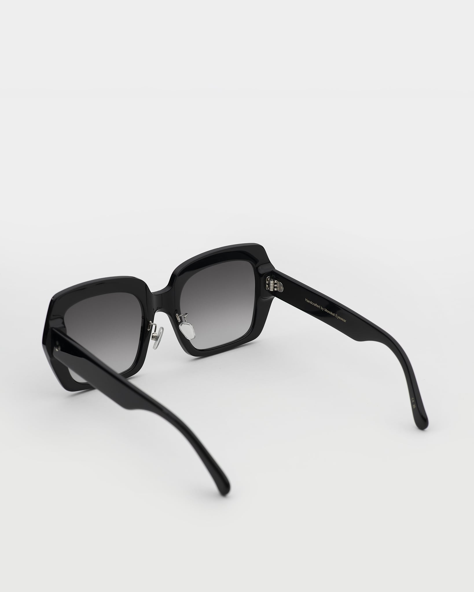 Kaia Black - grey gradient lens