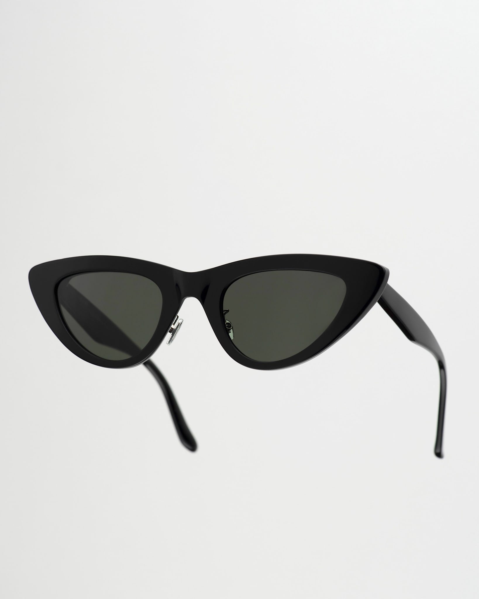 Moon Black - green solid lens