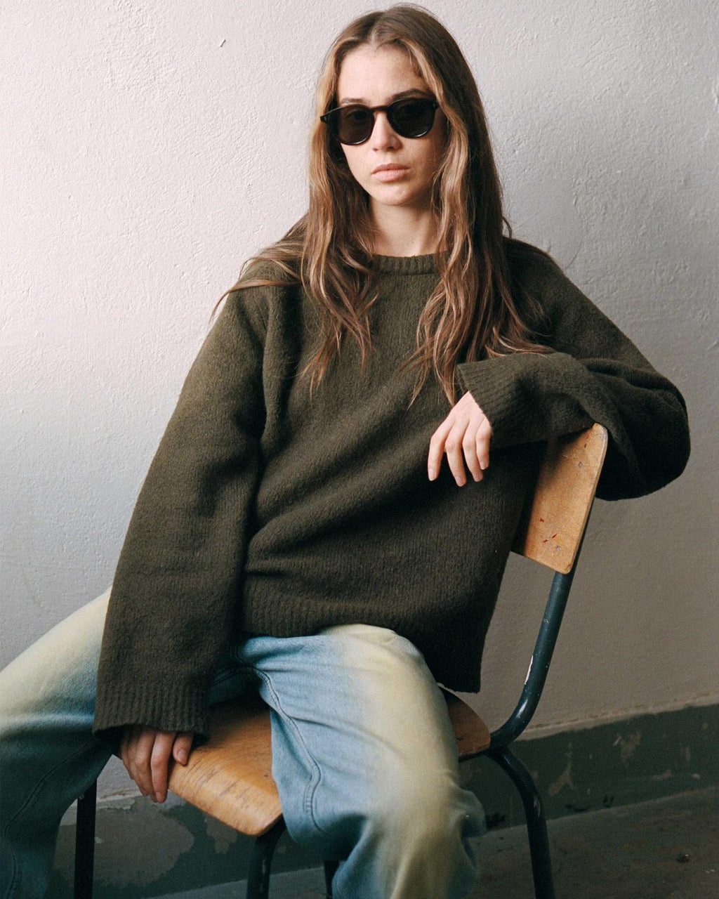Nelson Cola - grey solid lens