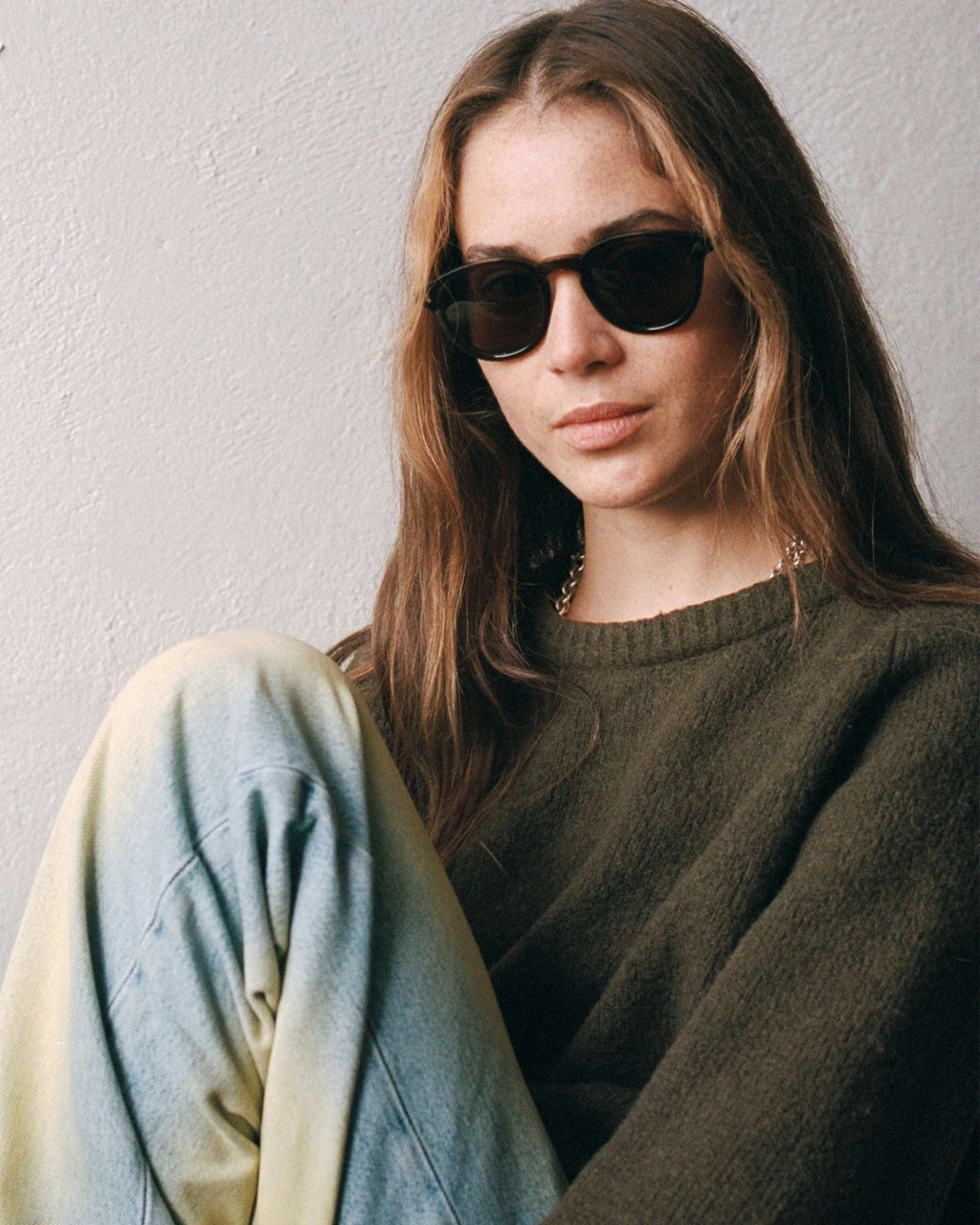 Nelson Cola - grey solid lens