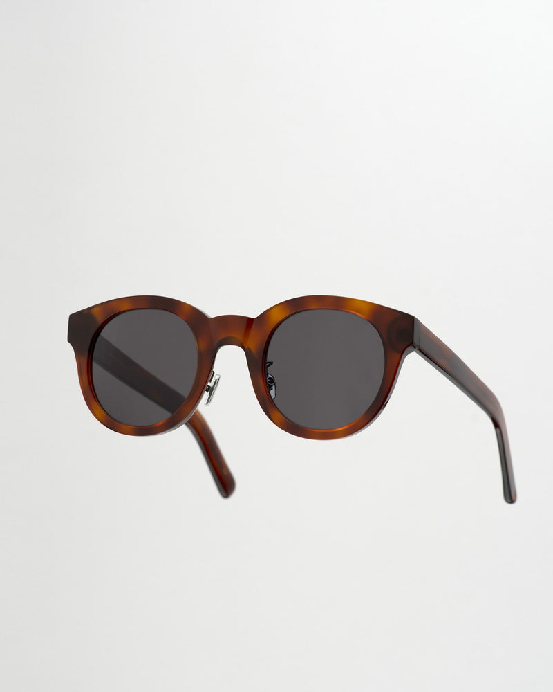 Shiro Amber - grey solid lens